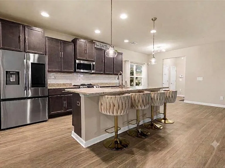 684 Armitage Way — Photo 30