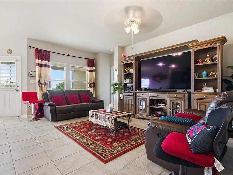 229 Cinnamon Loop — Photo 14