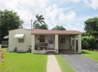 5826 SW 41st St, Miami, FL 33155