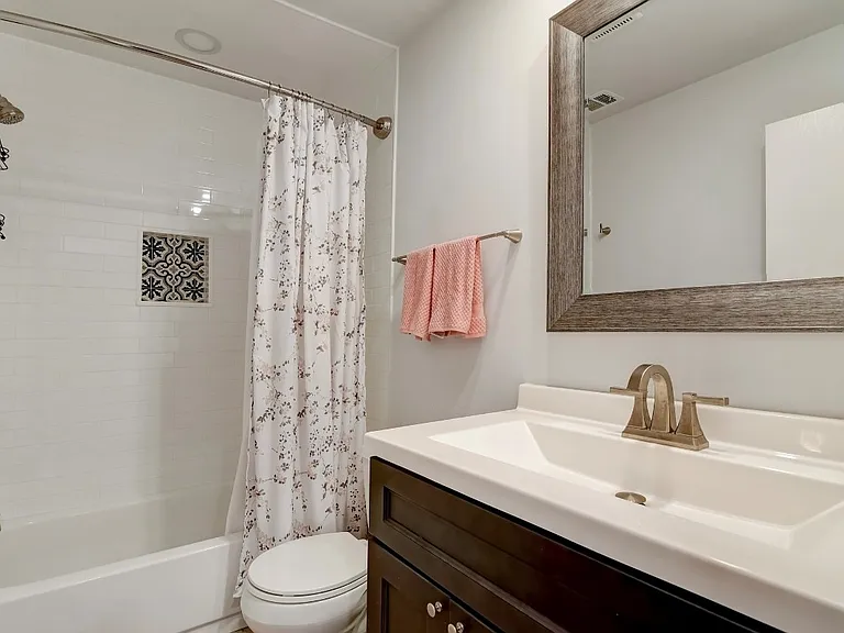 120 E Winchester Rd — Photo 20