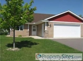 431 6th Ct NE, Cambridge, MN 55008