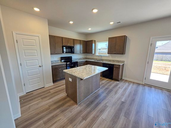 4th image of 20234 Nightingale Dr