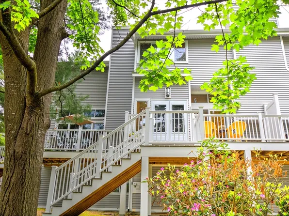 255 North Rd Unit 128, Chelmsford, MA 01824