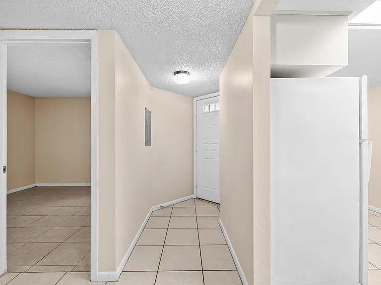 Interior entryway
