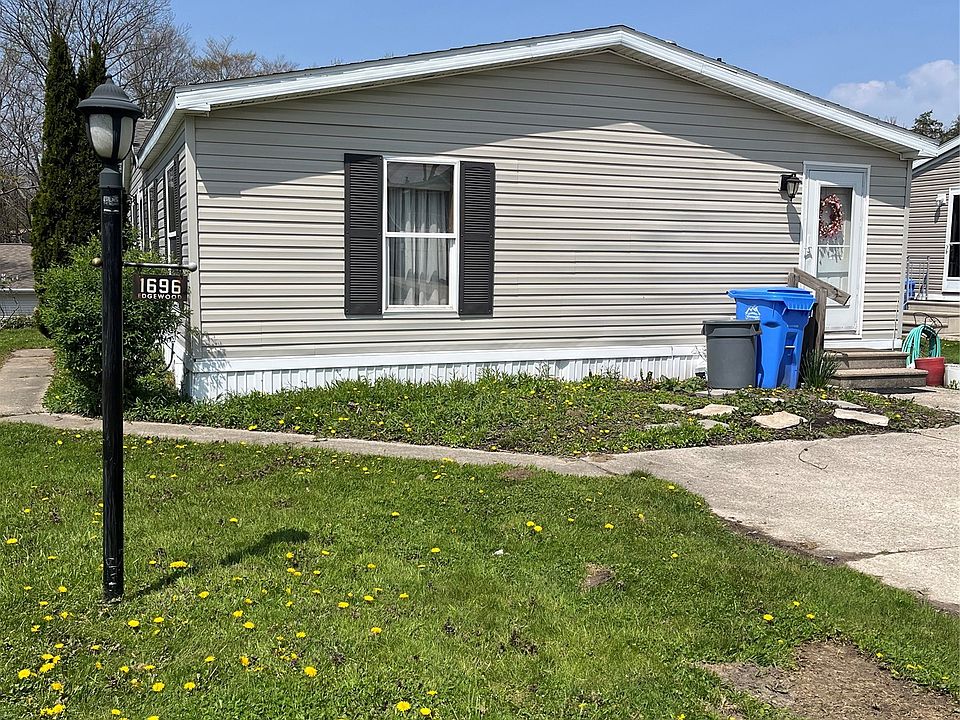 1st image of 1696 Edgewood Dr