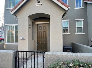 201 Esplanade Cir, Folsom, CA 95630