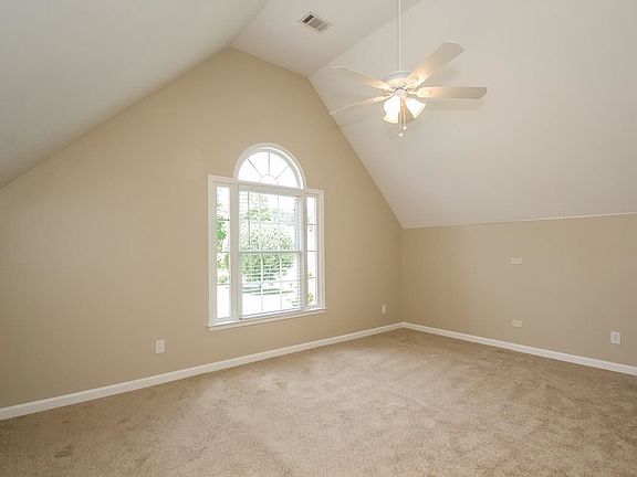 3rd image of 4857 Cedar Wood Dr