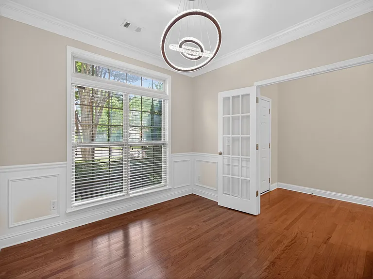 2935 Whitfield Ave — Photo 25