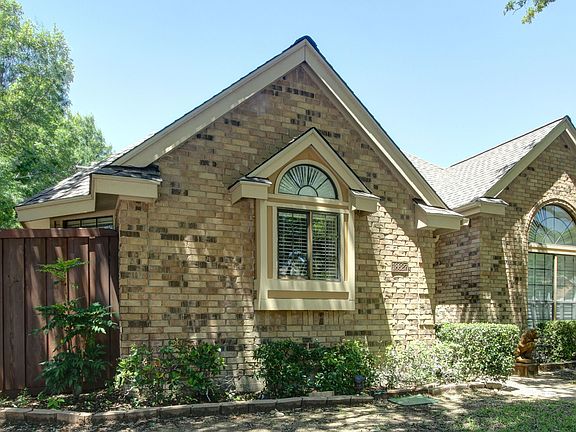 Exterior14800.jpg