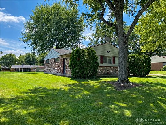 2nd image of 1116 Georgian Dr