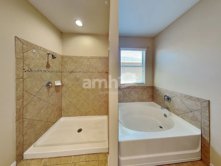 404 Britton Shores Ct — Photo 11