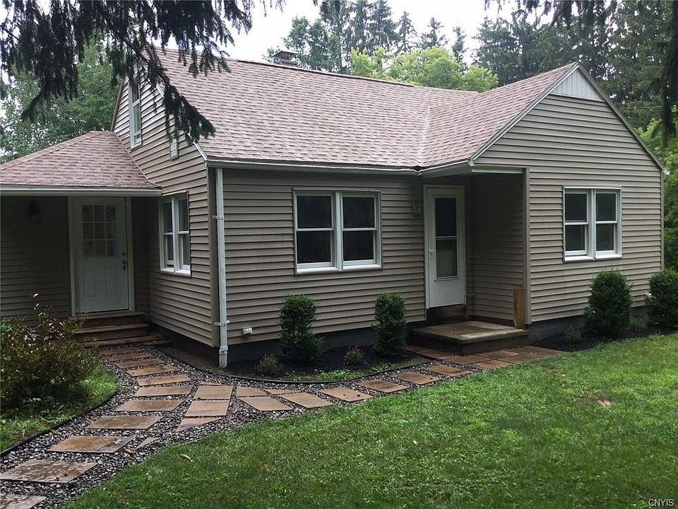2nd image of 9840 Cedar Lake Rd