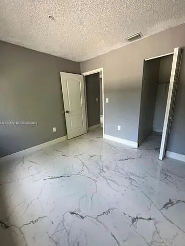 511 NW 82nd Ave — Photo 8