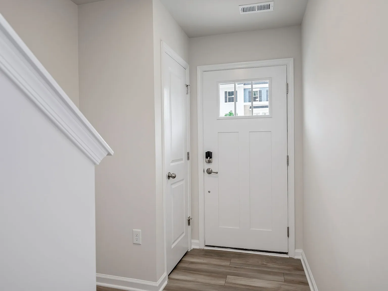 3 bed, 1871 sqft, $2,985 — Photo 4