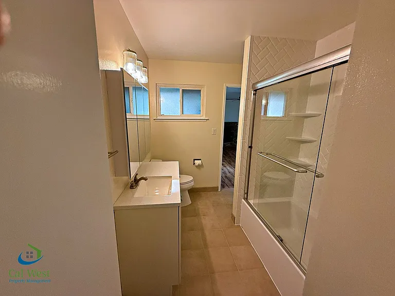 1370 Fernwood Ln — Photo 27