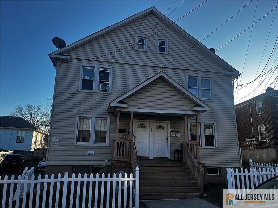 1st image of 186 Comstock St