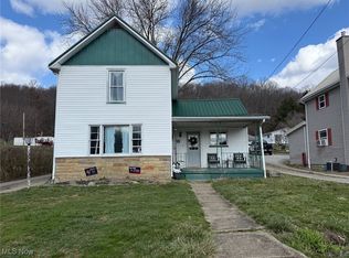 1961 Wainwright Rd SE, New Philadelphia, OH 44663