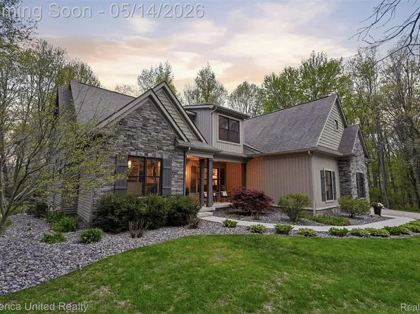3020 Brighton Rd, Howell, MI 48843