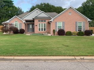 9 Stratford Ln, Enterprise, AL 36330