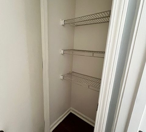 3rd image of 503 E 6th St APT 1G