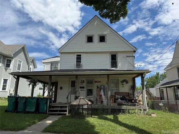 305 E Main St, Durand, MI 48429