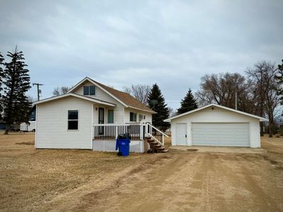 1103 1st Ave N, Lake Norden, SD, 57248
