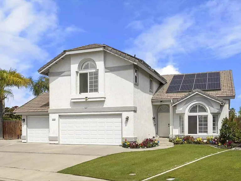 5209 Outlook Ln — Photo 1