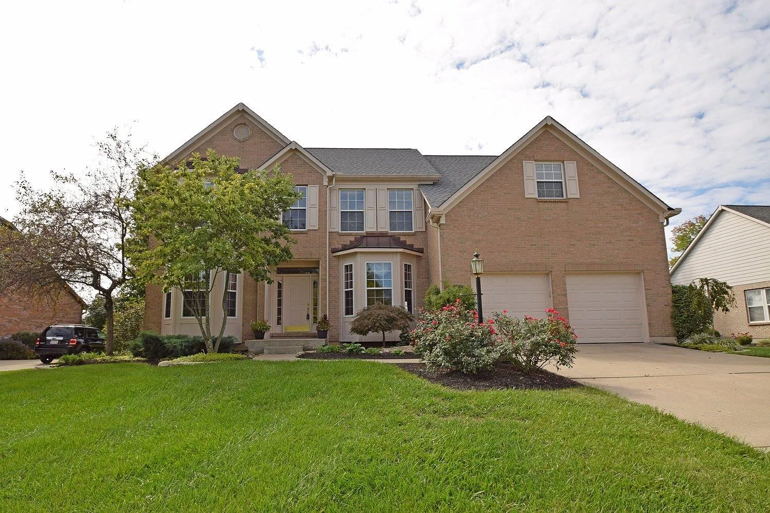 5698 Fairway Dr photo 1