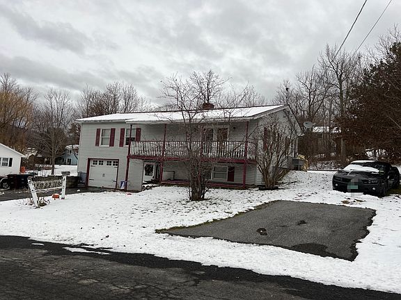 2nd image of 25 Center St