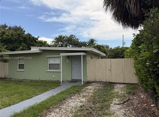 1060 NW 121st St, North Miami, FL 33168