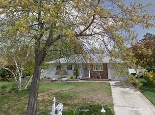 25 Tupper Ave, Medford, NY 11763