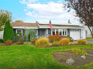 84 Bruce Ave, Hicksville, NY 11801