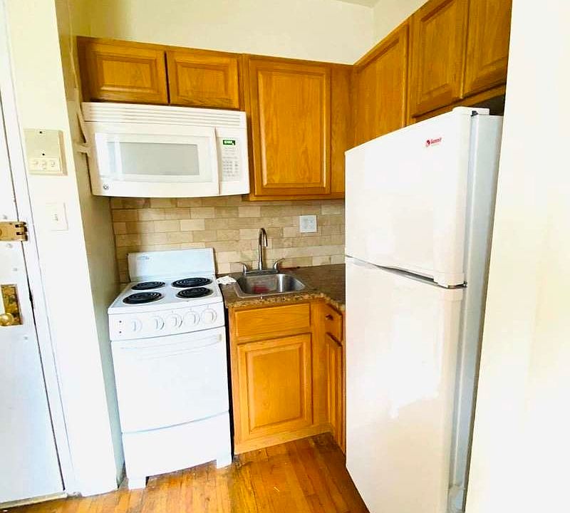 1st image of 204 E 32nd St #5ER