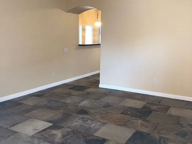 8025 Hurricane Cove Ct — Photo 6