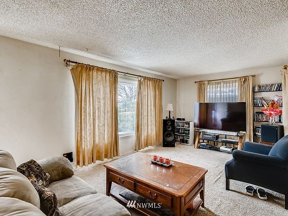 5th image of 6720 S Fawcett Avenue