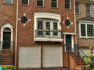 12275 Engelmann Oak Ln, Fairfax, VA 22030