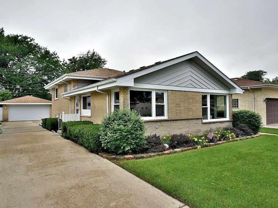 1st image of 2832 Buckingham Ave