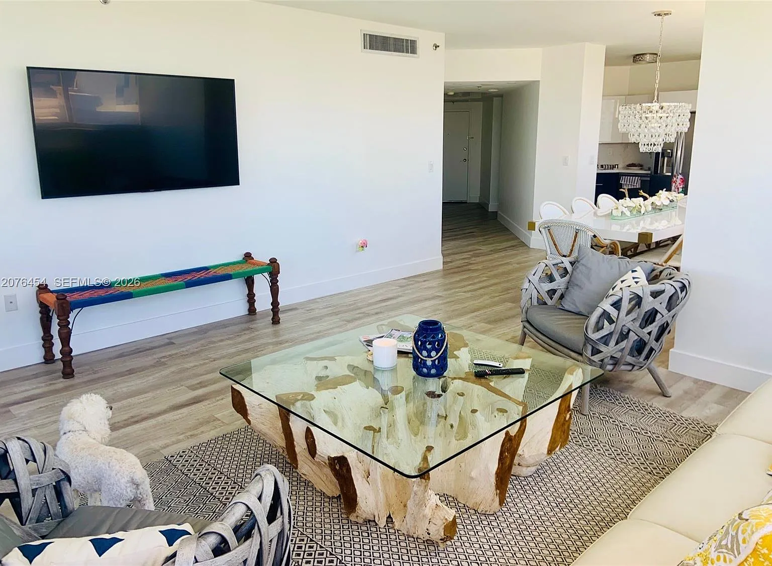 Florida Towers Condo — Photo 3