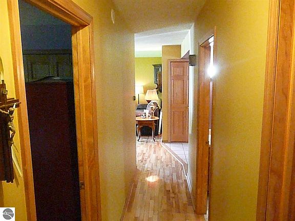 3rd image of 3855 Havenhill Ln