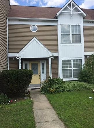 1st image of 34 Crandall Dr