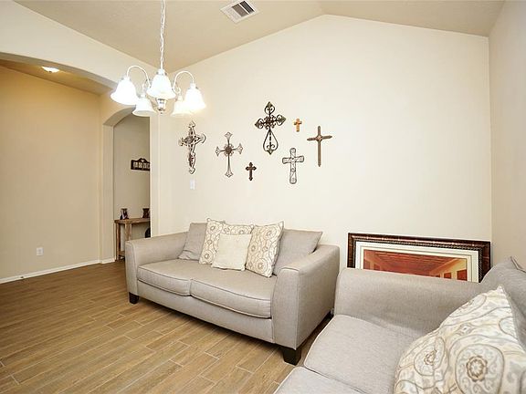 3rd image of 22422 Albee Dr