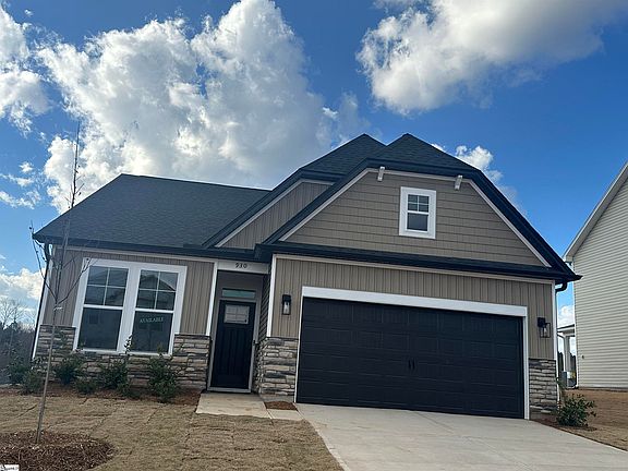 3rd image of 930 Gibbons St Lot 86