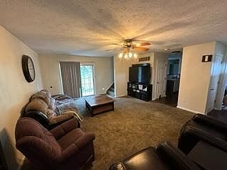 3rd image of 3006 Apple Knoll Ln