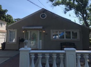 24 Commander Ave #4800, Hempstead, NY 11550