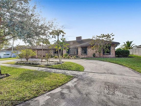 4th image of 7960 NW 53rd Ct