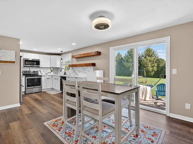 2091 W State Route 102 — Photo 12