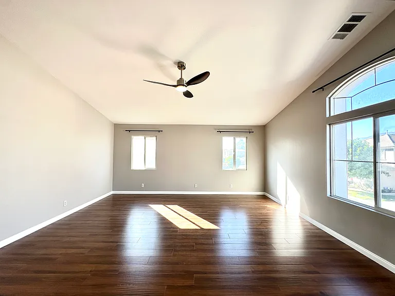 1436 Orange Tree Ln — Photo 21