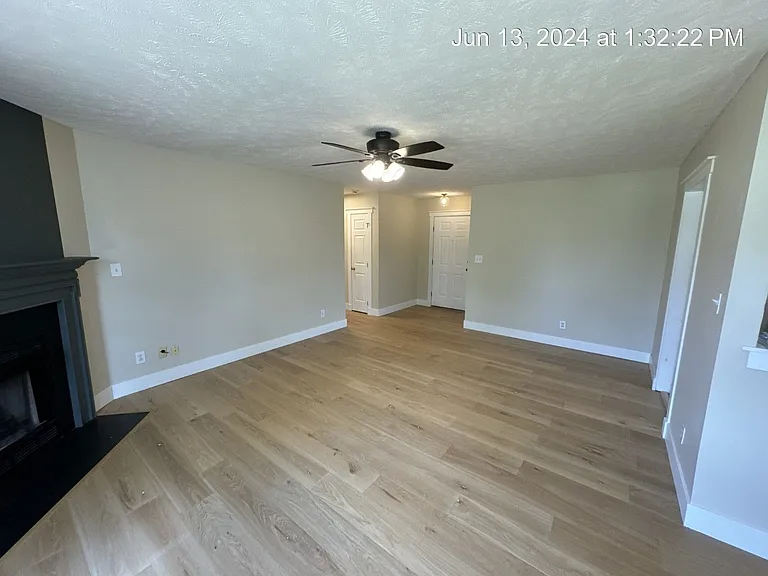 146 Cavalier Dr — Photo 9