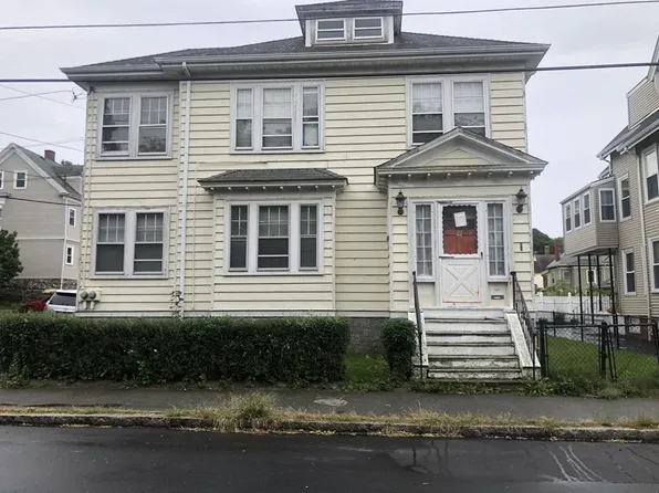 27 Ocean Ave #1, Salem, MA 01970