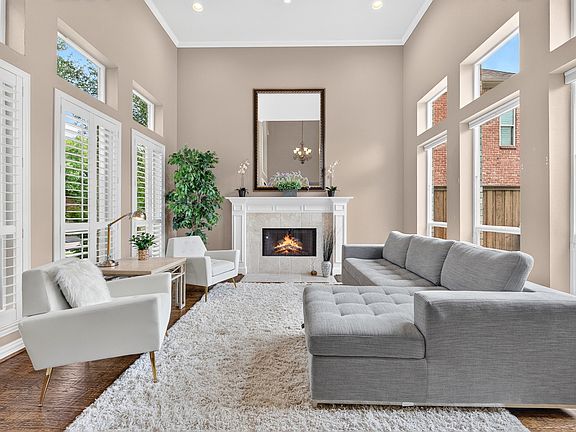 3rd image of 18728 Thorntree Ln